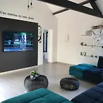 Belle Bord De Avec Piscine Urville-Nacqueville