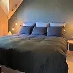 Belle Bord De Avec Piscine Villa Urville-Nacqueville