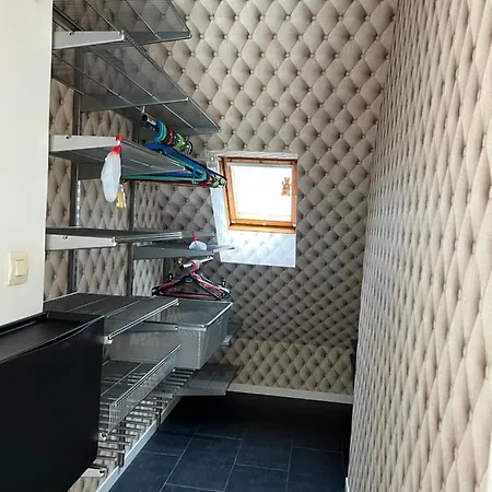 Belle Bord De Avec Piscine Villa *