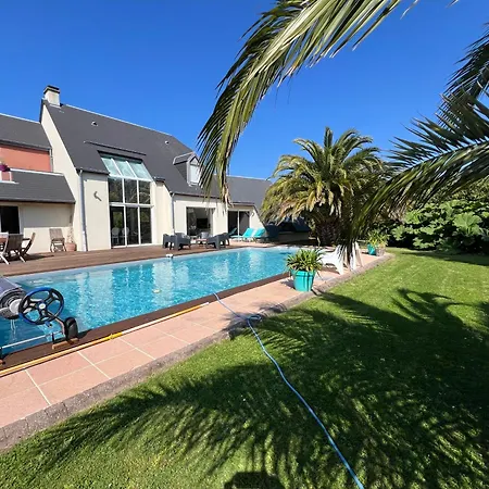 Villa Belle Bord De Avec Piscine *