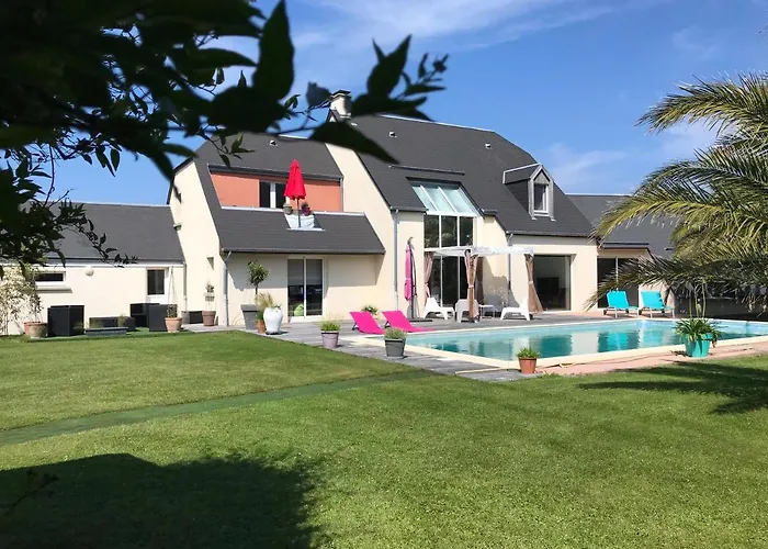 Belle Bord De Avec Piscine * Urville-Nacqueville