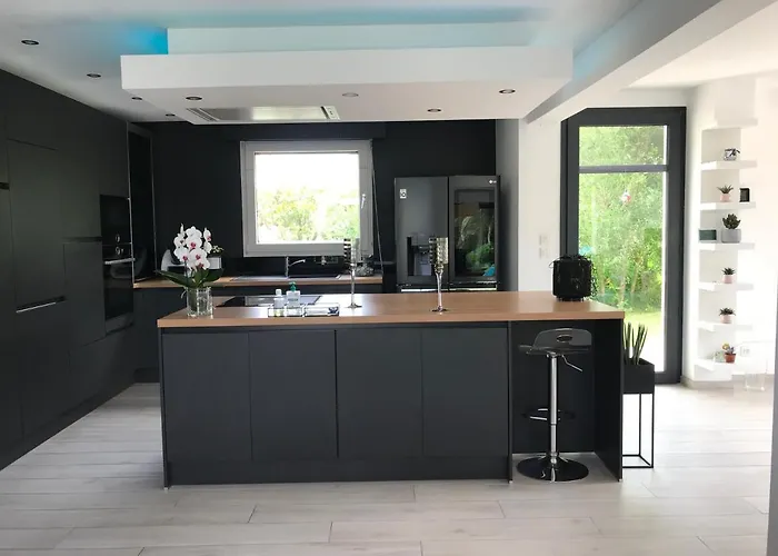 Villa Belle Bord De Avec Piscine Urville-Nacqueville