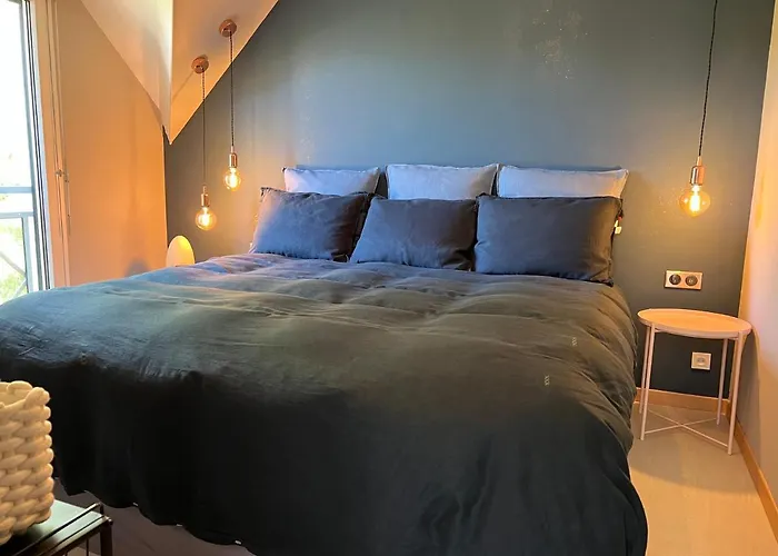 Belle Bord De Avec Piscine Villa Urville-Nacqueville