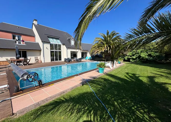 Villa Belle Bord De Avec Piscine *