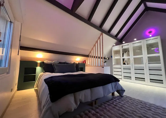 Belle Bord De Avec Piscine * Urville-Nacqueville