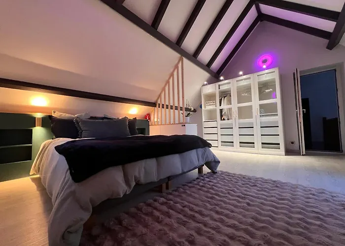 Villa Belle Bord De Avec Piscine *